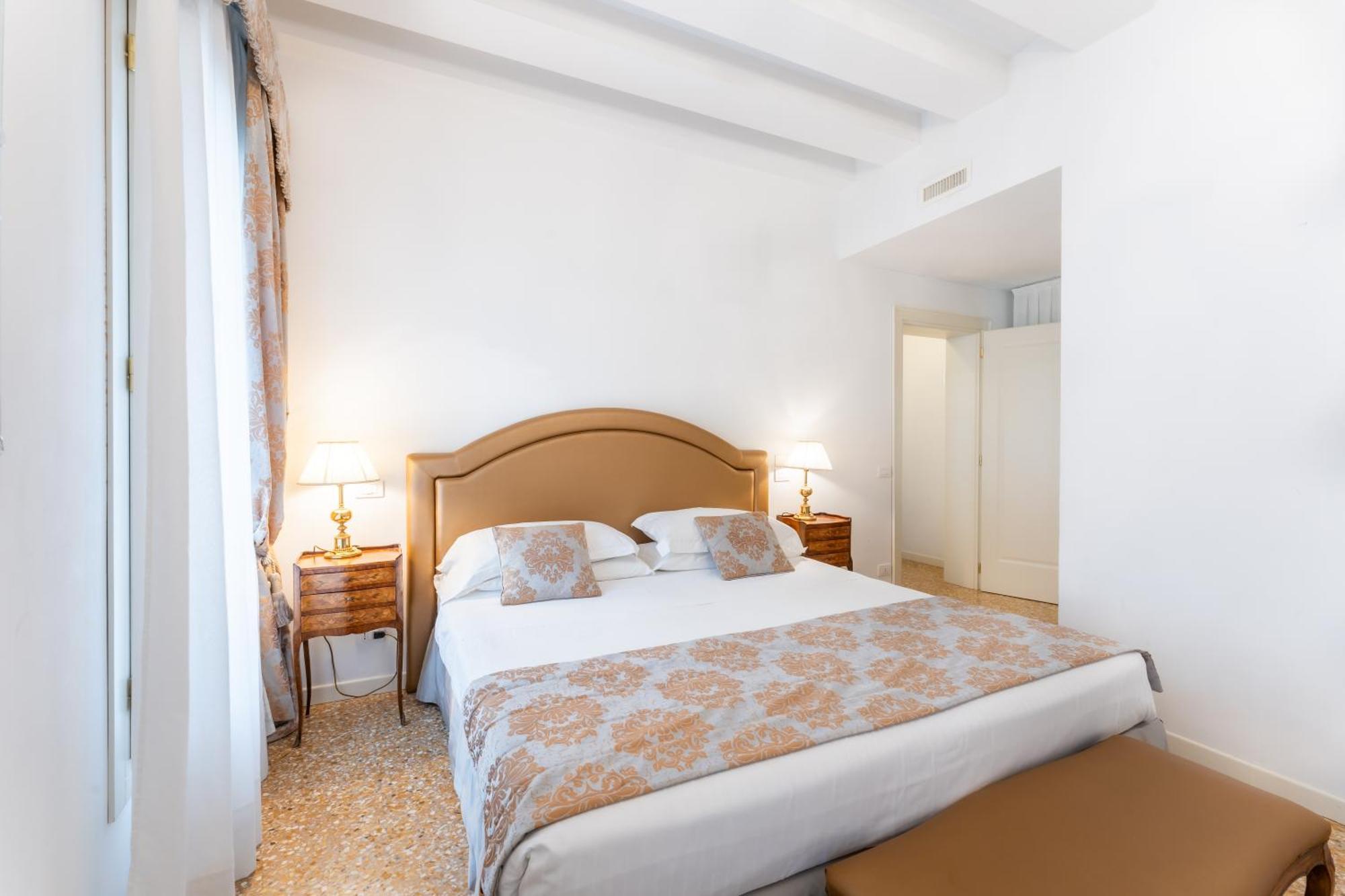 San Teodoro Palace - Luxury Apartments Venice Exterior photo